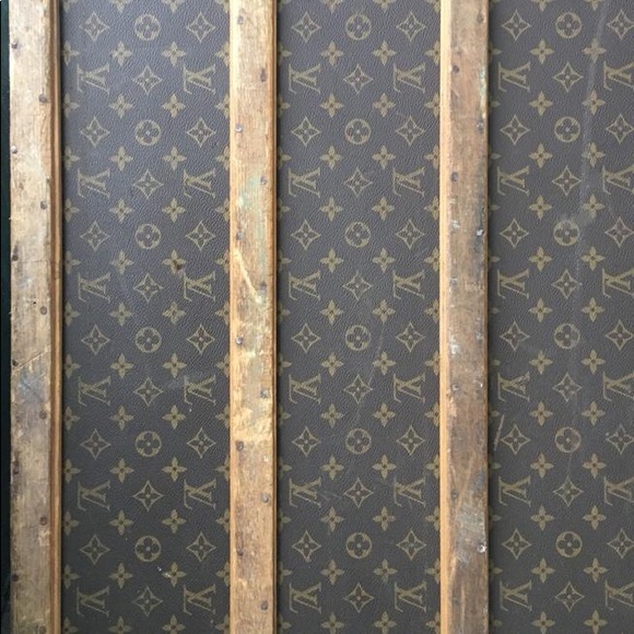 Luis Vuitton suitcase - Picture 3 of 8